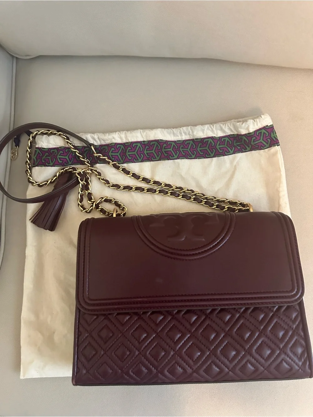 Tory Burch Fleming Quilted Shoulder Bag - Bordeaux
